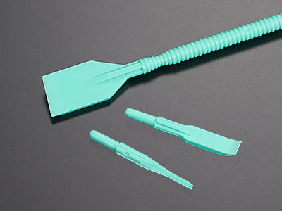 獨特的雙功能設(shè)計，另一端配備“刮刀型”結(jié)構(gòu)提供無死角處理