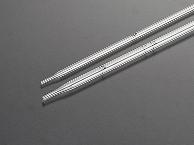 細(xì)長管身，易于進(jìn)出窄口容器